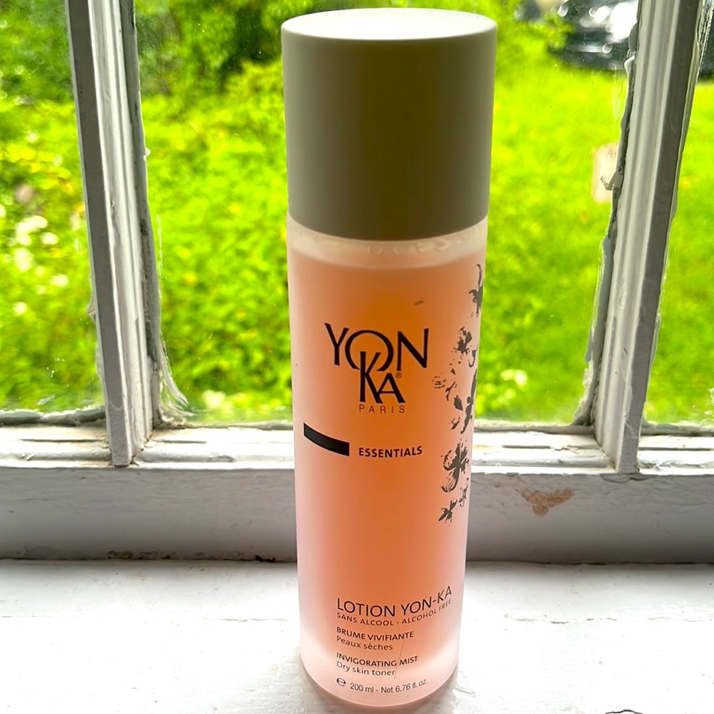 Yonka dry skin toner
